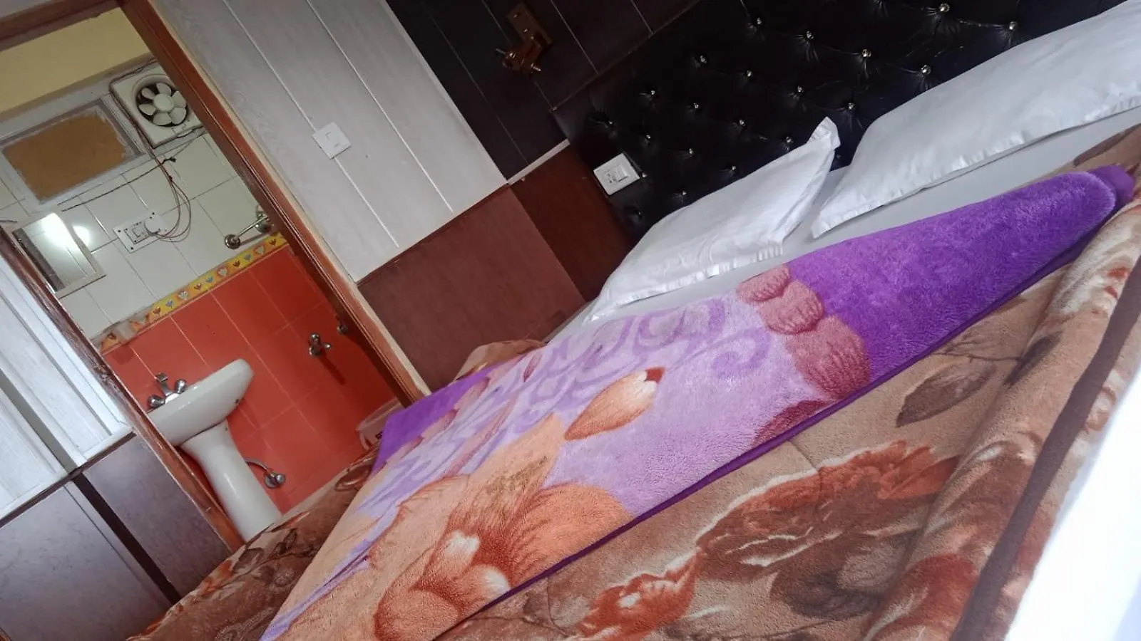 Hotel Harbans Shimla India